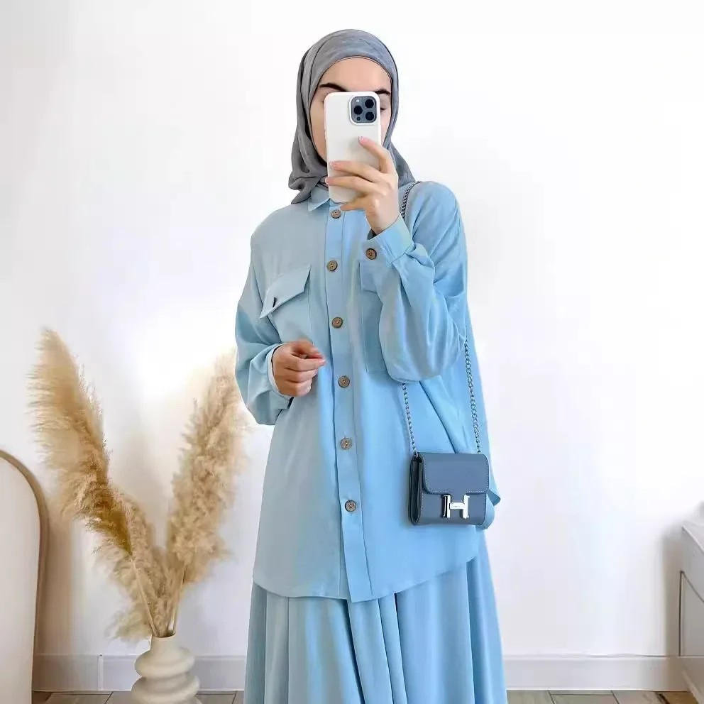 ensemble chemise tunique et jupe longue bleu ciel