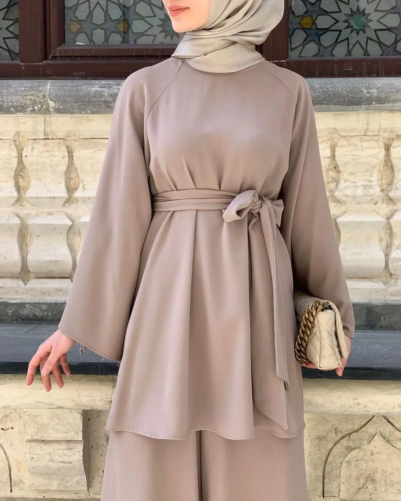 tunique et pantalon large en abricot