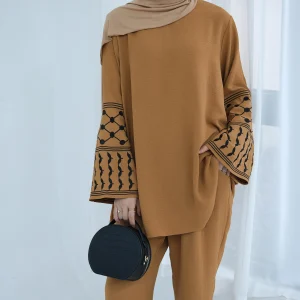 tunique et pantalon indien couleur camel