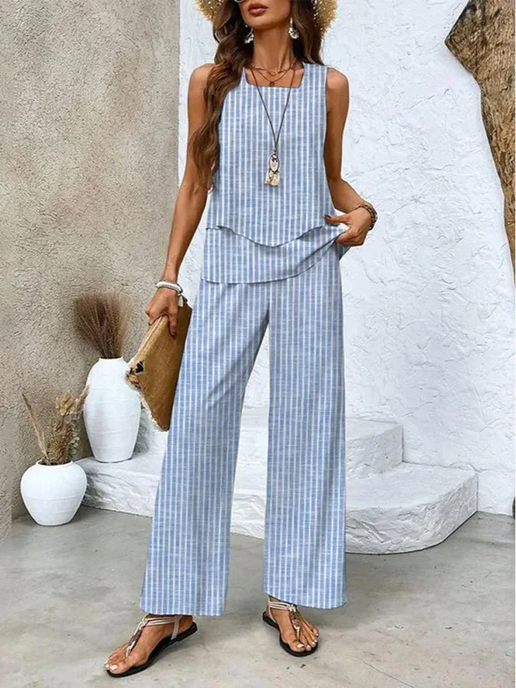 tenue élégante tunique pantalon fluide rayée bleu
